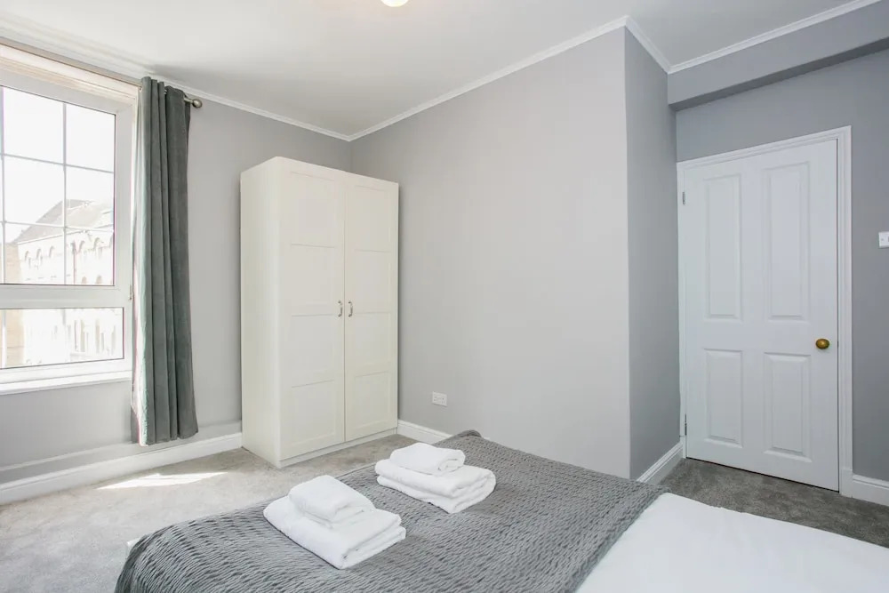 Wapping 3 Bedroom Apartment