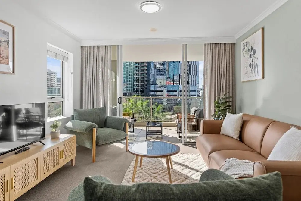 Prime City Residence With Pool, Gym and Parking