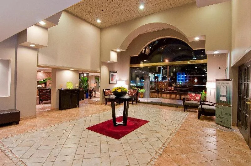 Quality Hotel Downtown-Inn at False Creek