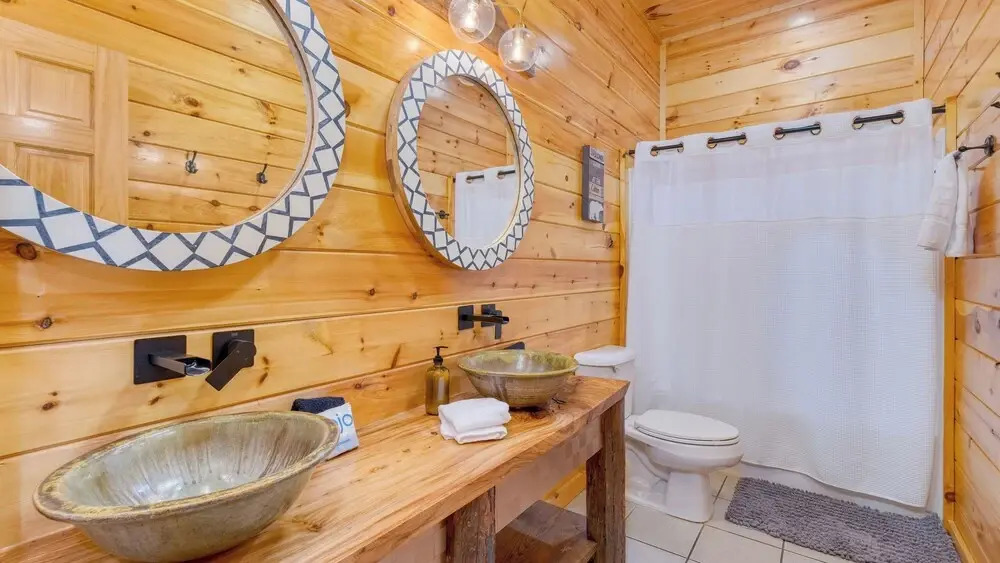 Bear Cove by Avantstay Hot Tub + Pool Table!