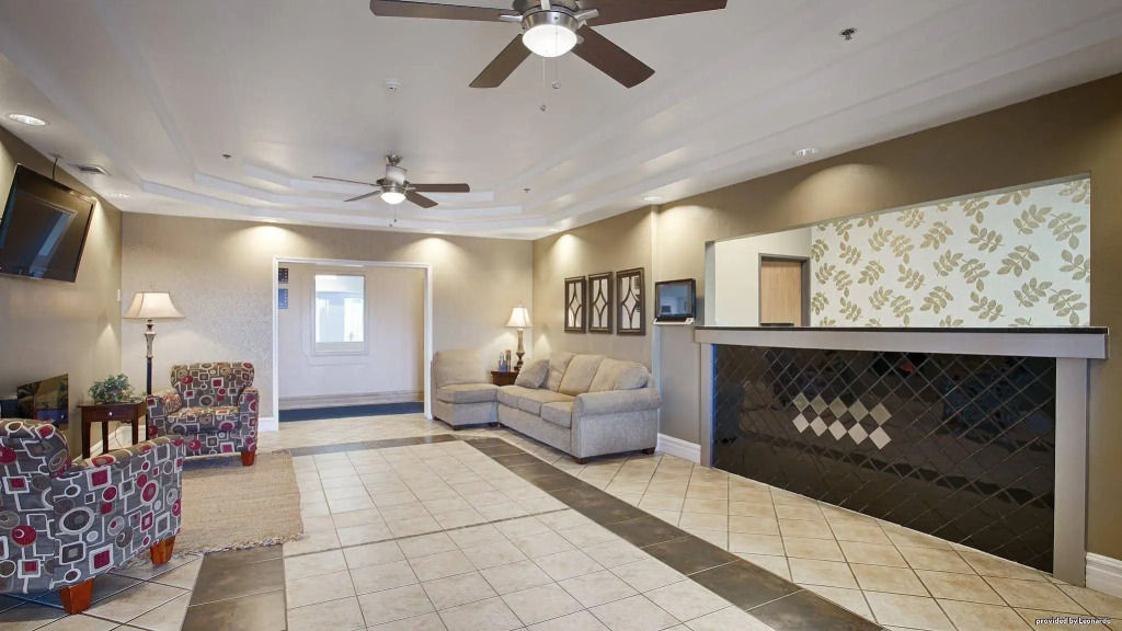 SureStay Plus Hotel by Best Western Topeka