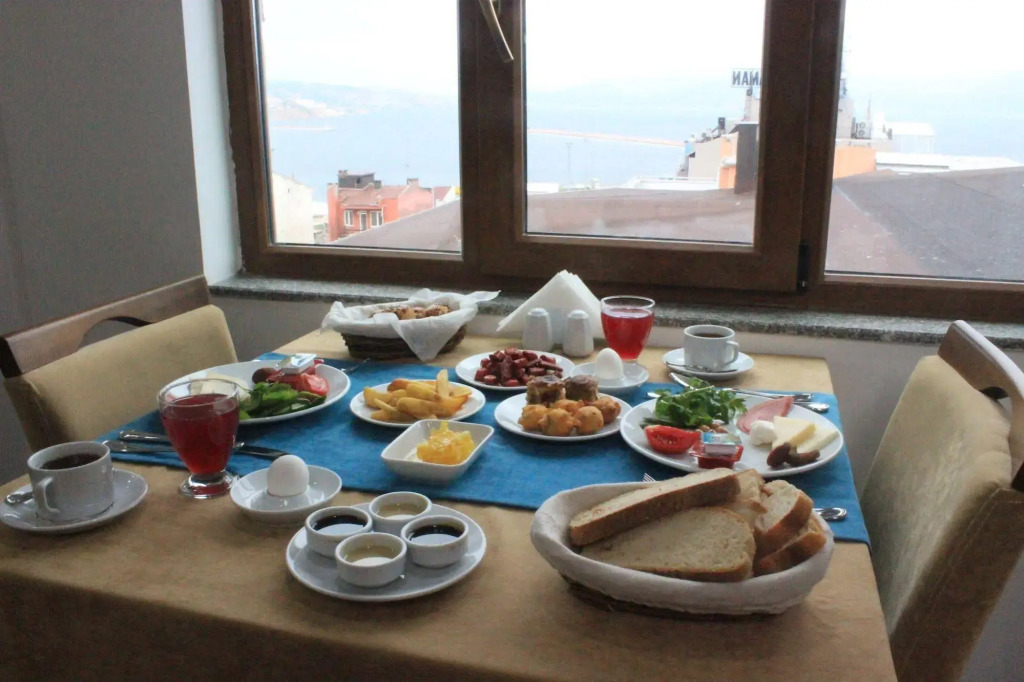 Grand Serenay Hotel