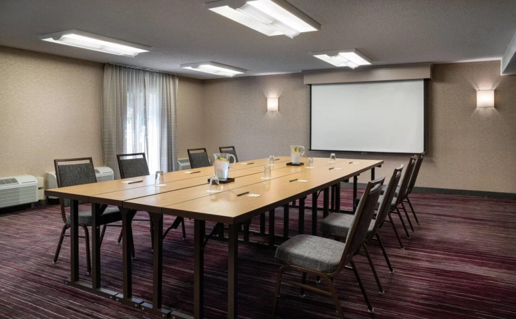 Courtyard by Marriott Pleasanton