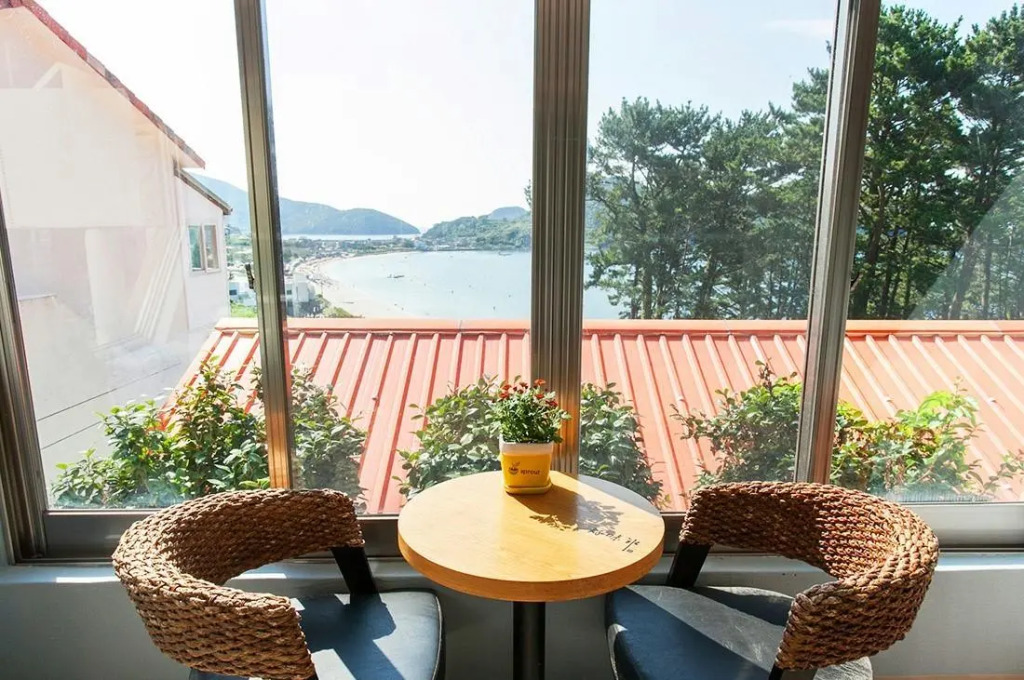 Geojae Oedo House Pension