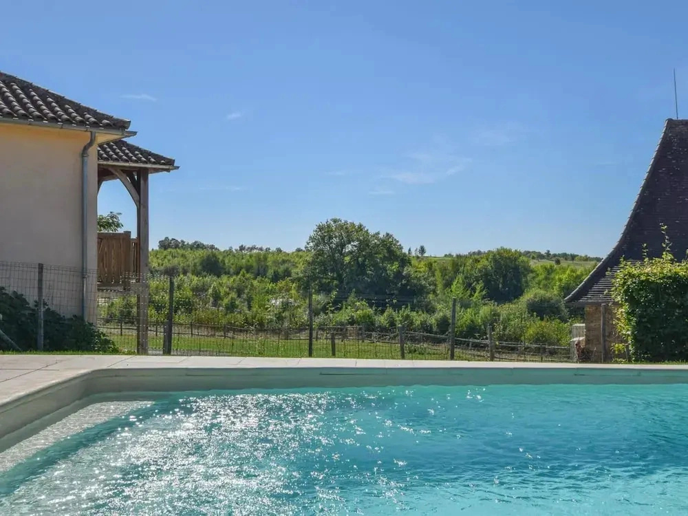 Pavilion Stay in Dordogne