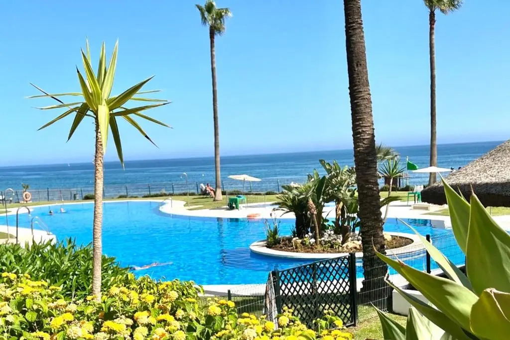 Mi Capricho 9F Beachfront Complex - Apartment Beachside - Costa del Sol