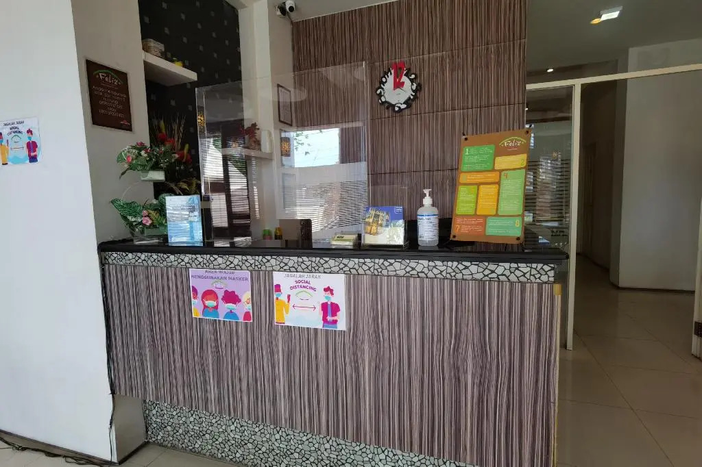OYO 90075 Feliz Hotel