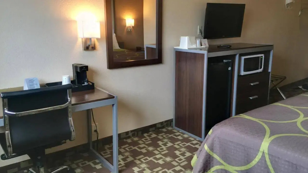 402 Hotel