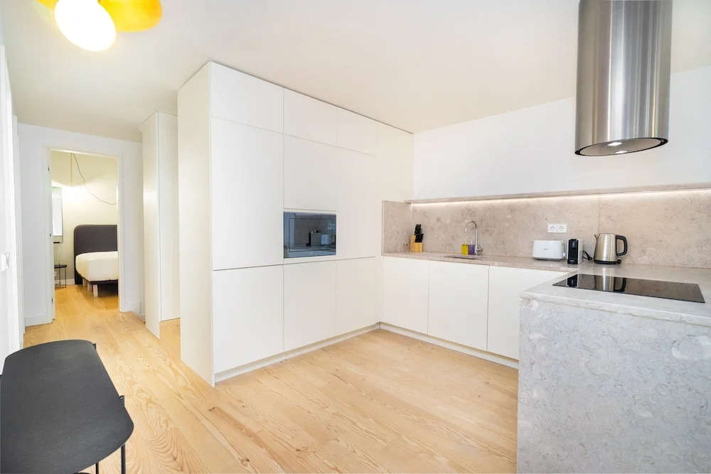 LS48 Prime Location Luxury Duplex