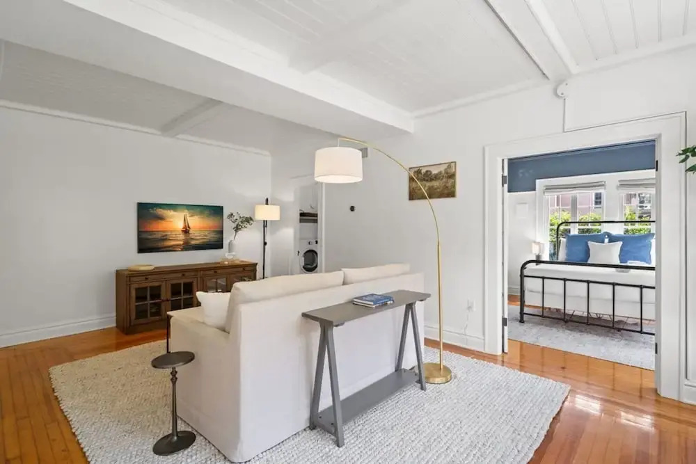 NEW The Adaline 4 Updated Hyde Park Apt