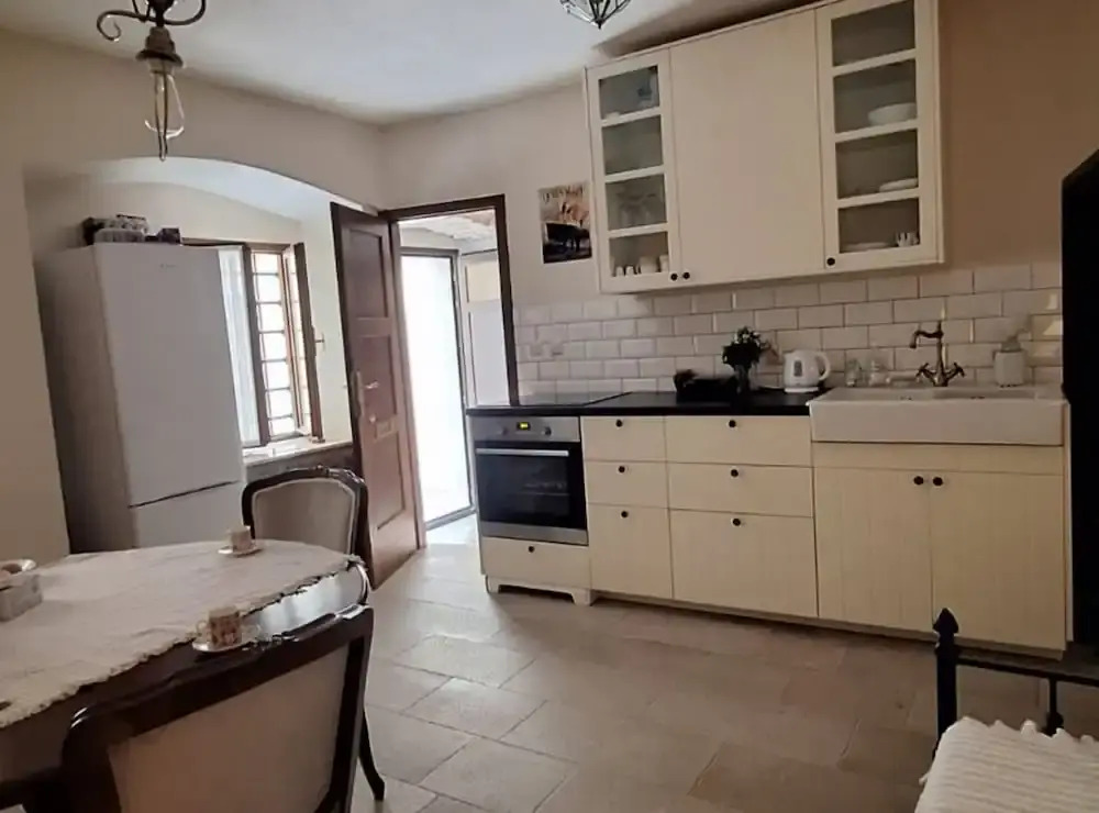 La Casa Nostra Apartments