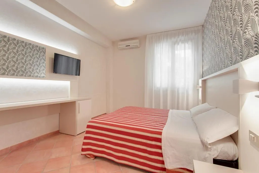 Color Metropolitan Family Hotel