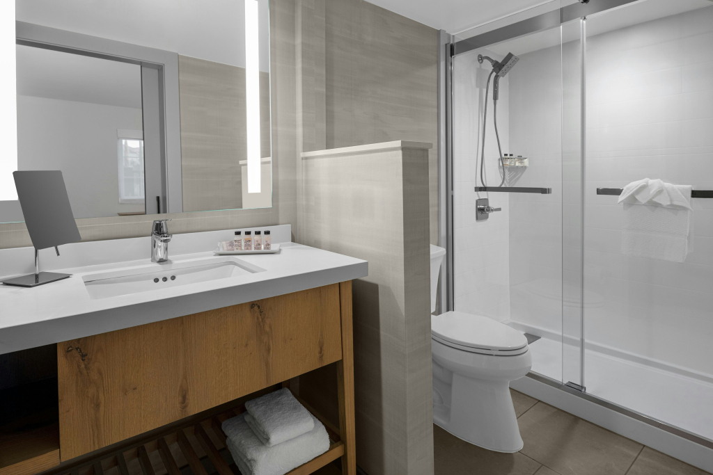 Delta Hotels by Marriott Santa Clara Silicon Valley