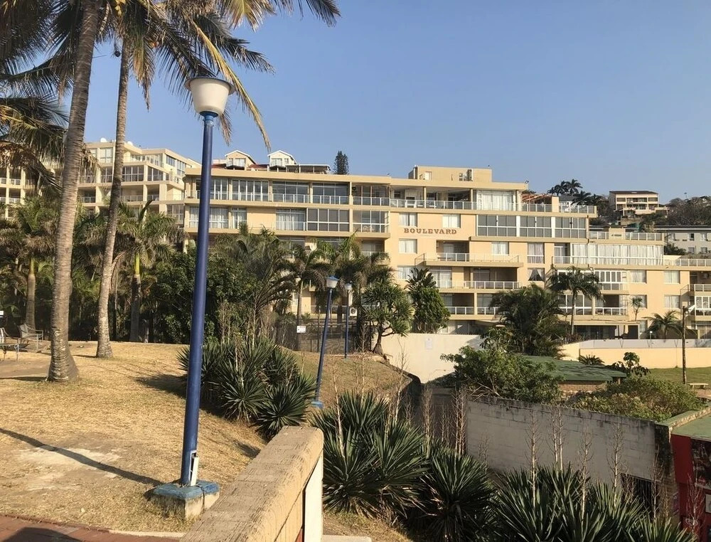 Boulevard 210