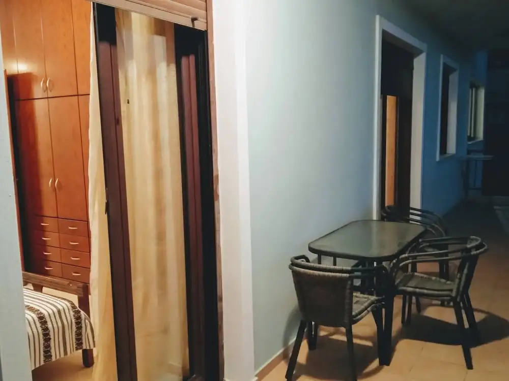 Vallias House