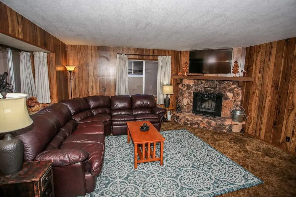 Moonridge Mile 2 Bedrooms 1 Bathroom Home