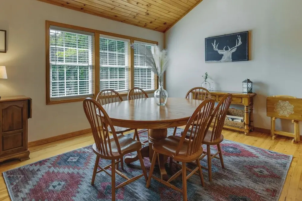 Mtn-view Escape w/ Hot Tub, 9 Mi to Skiing!