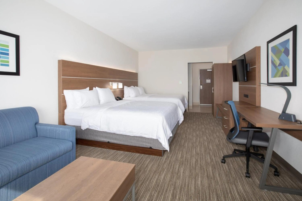 Holiday Inn Express & Suites - Goodland I-70 by IHG
