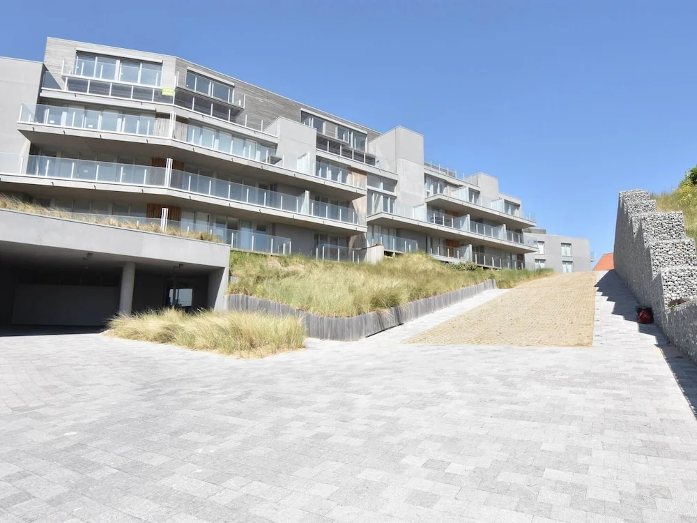 Bright Coastal Family Escape