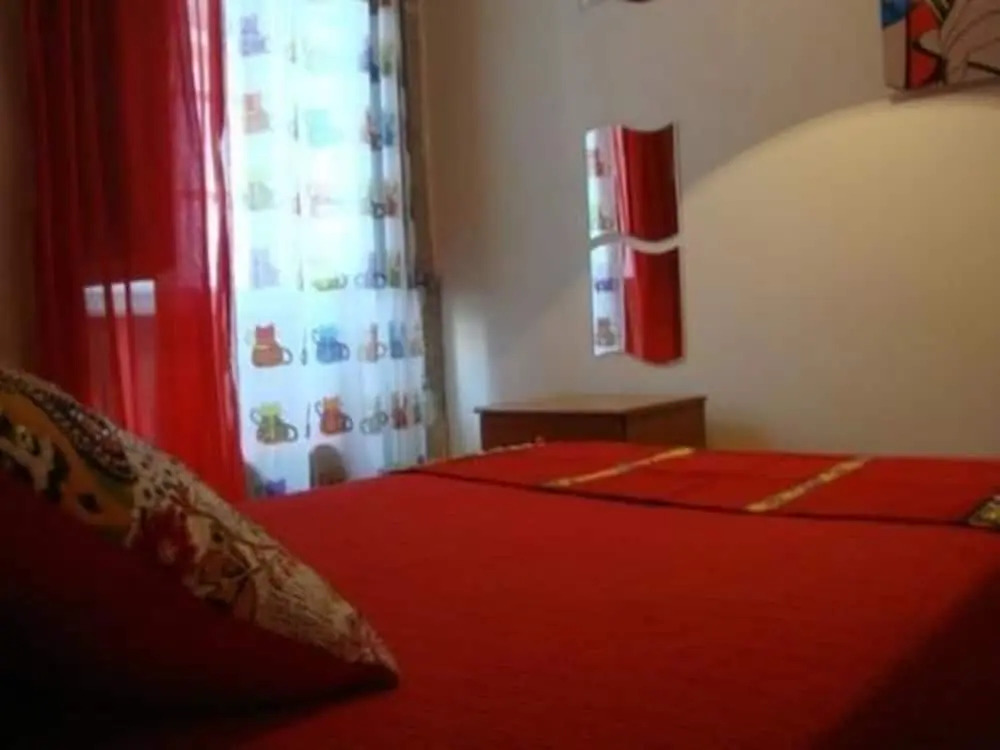 Santiago de Compostela 100068 4 Bedroom Apartment By Mo Rentals