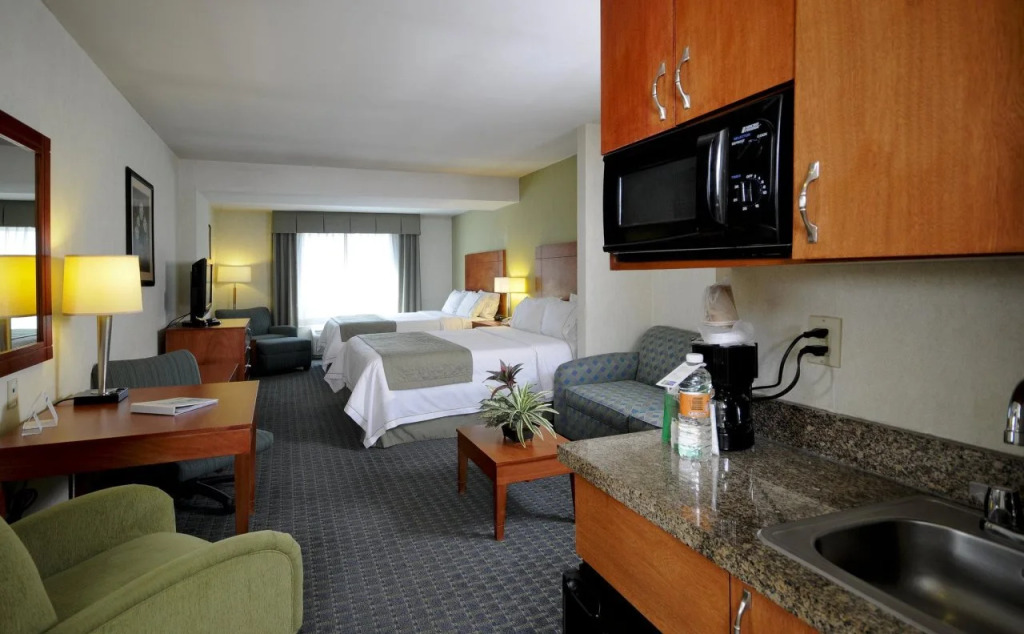 Holiday Inn Express & Suites Toluca Zona Aeropuerto by IHG