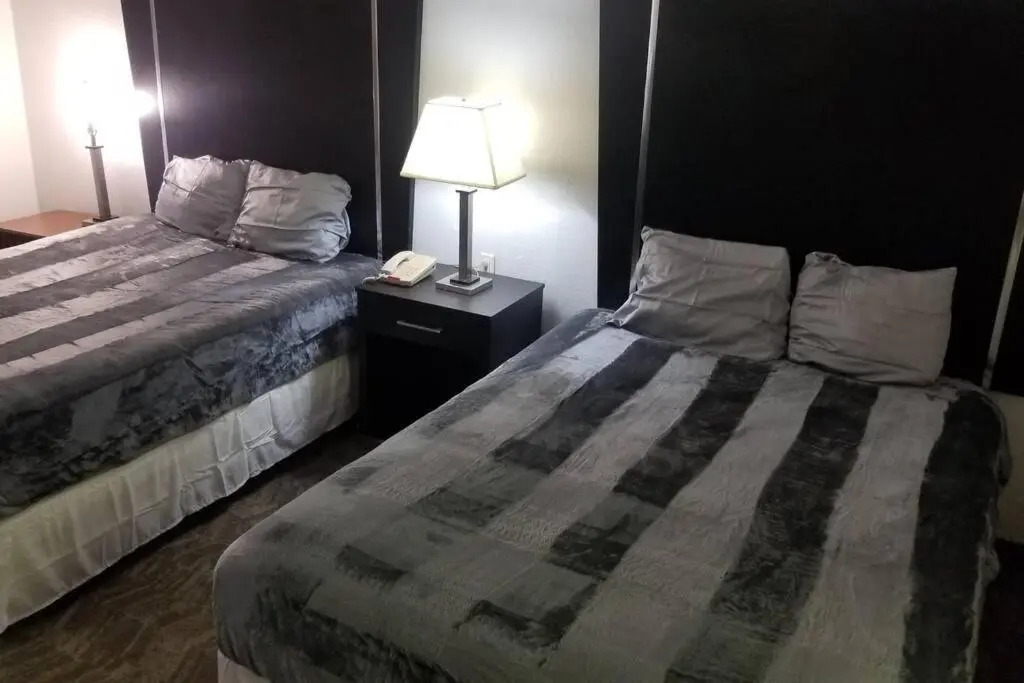 OSU * 2Q * AC * WI-FI * Coffee * Private Hotel 124 Booking