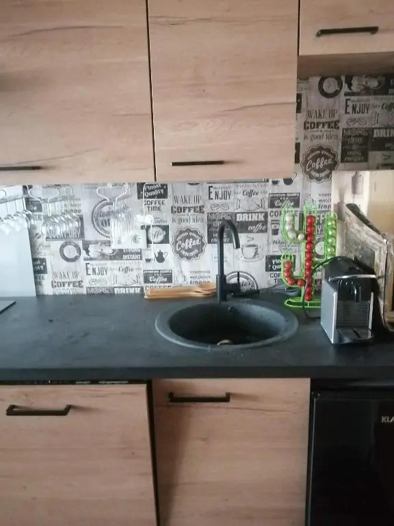 Studio cosy refait a neuf à 50 m de la plage