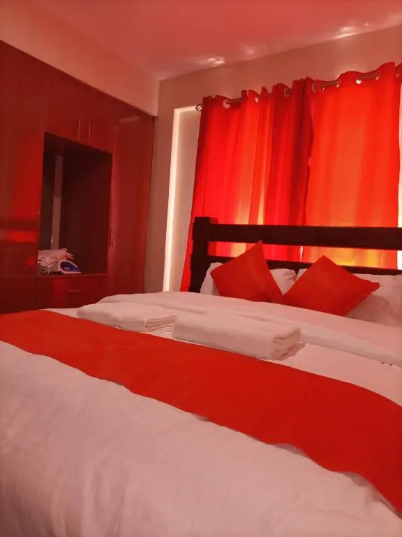 Phines House A19 TWO BEDROOMS.