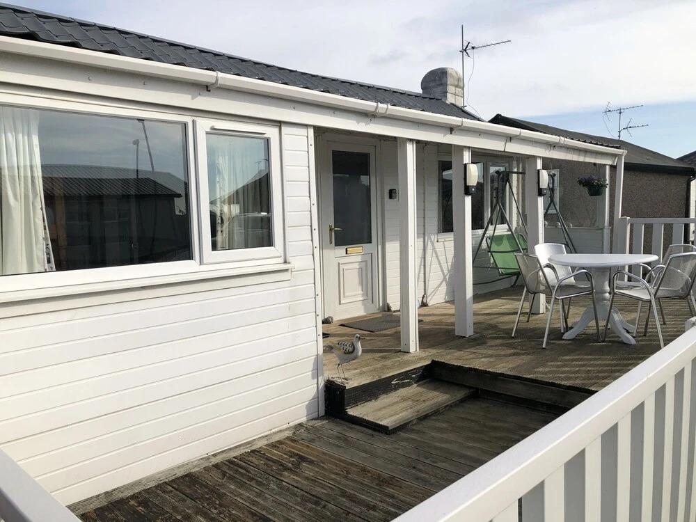 Seabirds - 3 bed chalet, dog friendly, Bridlington