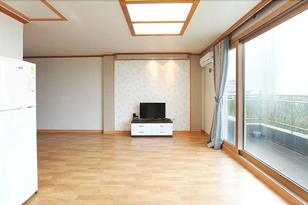 Gangneung Hillstone House Pension