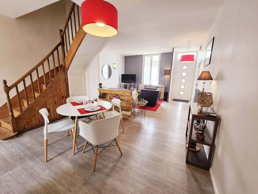 Maison de Ville Confortable Avec Cour Intérieure