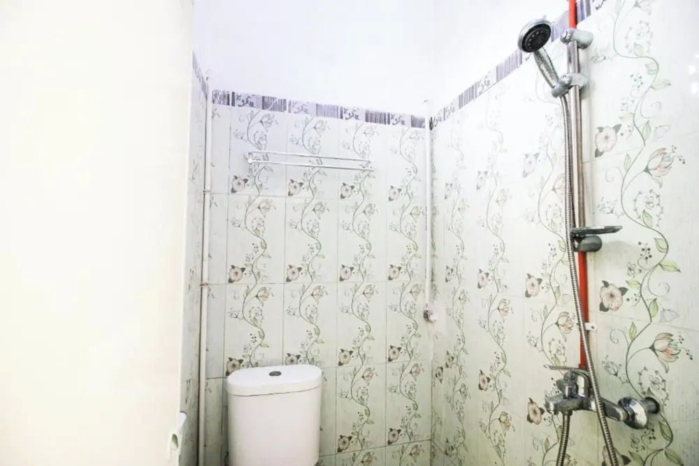 OYO Life 2553 Kost Daya