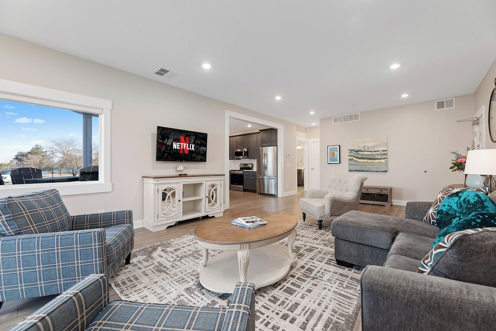 539 Bay Street Traverse City - Luxury Downtown Residences