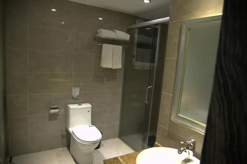 Wulong Xiannvshan Platinum Hotel