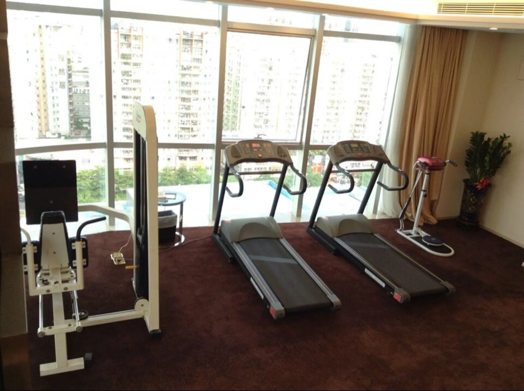 Shenzhen Baoan PLUS Gems Cube Hotel