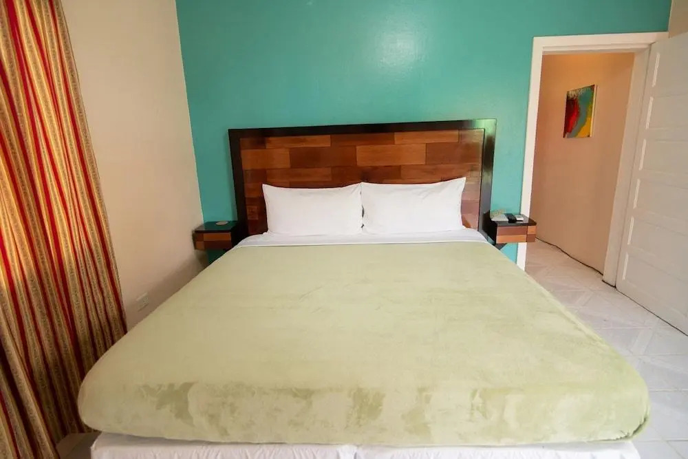 Sea Pearl Vacation Suites