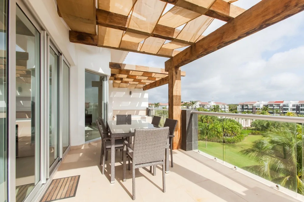 MareAzul Apartment 631 by Realty Group