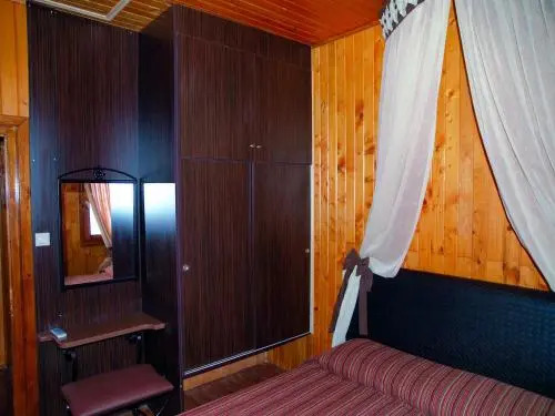 Wooden Nest