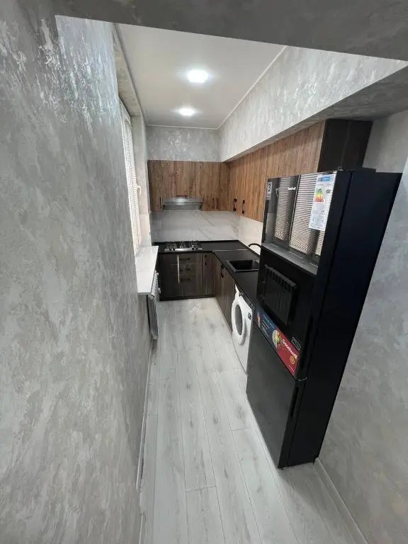 Комфортная 2х комнатная квартира в центре города. Comfortable 2-room apartment in the city center.