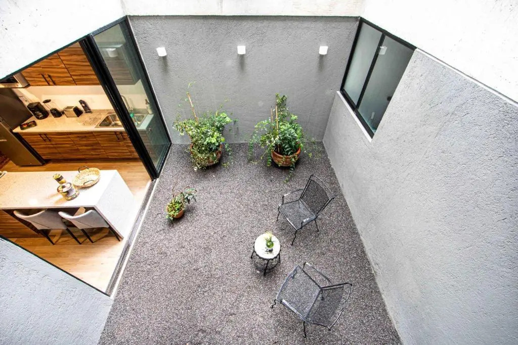 Brand New 1BDRM Private Patio Apartment 5 Stars
