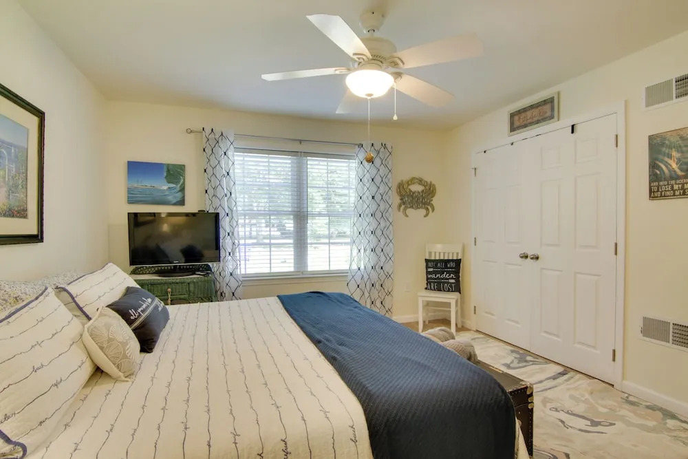 Ocean View Escape ~ 4 Miles to Bethany Beach!