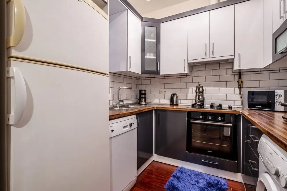 Centrally Located Apartment With Balcony in Sisli