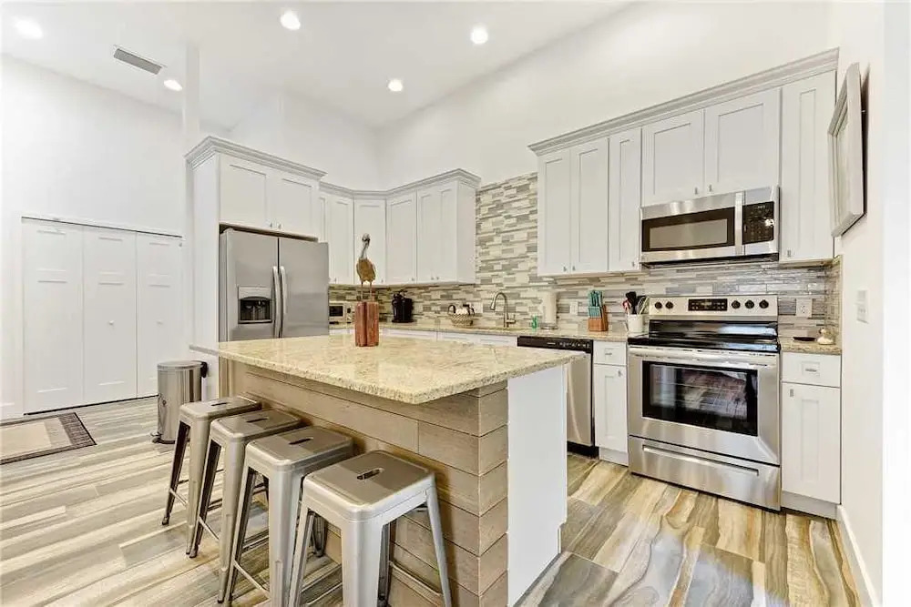 Pelican Beach - Three Bedroom Home