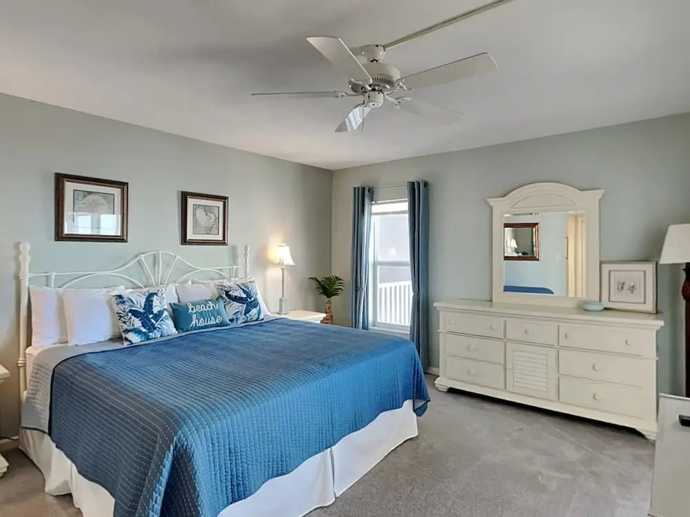 Island Reef 304 by Distinctive Beach Rentals