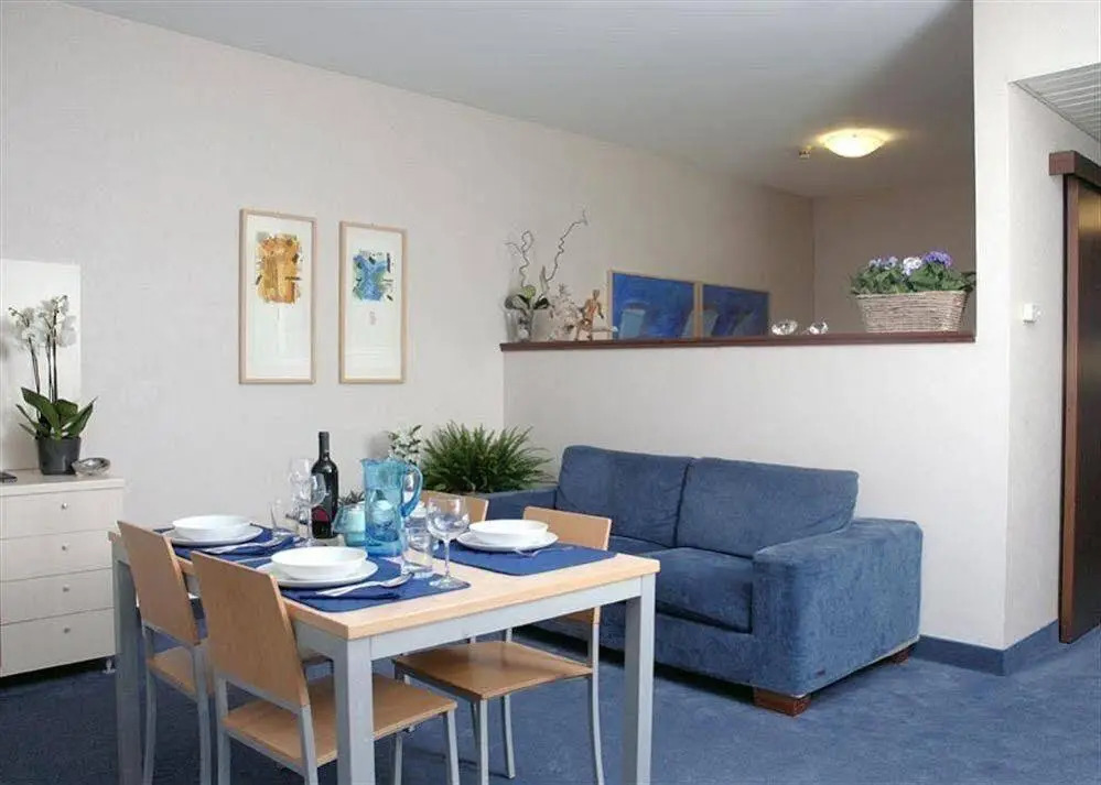 Cristoforo Colombo Apartments