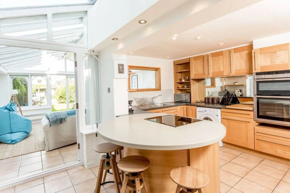 Beautifully Presented, 3 Bedroom Family Home