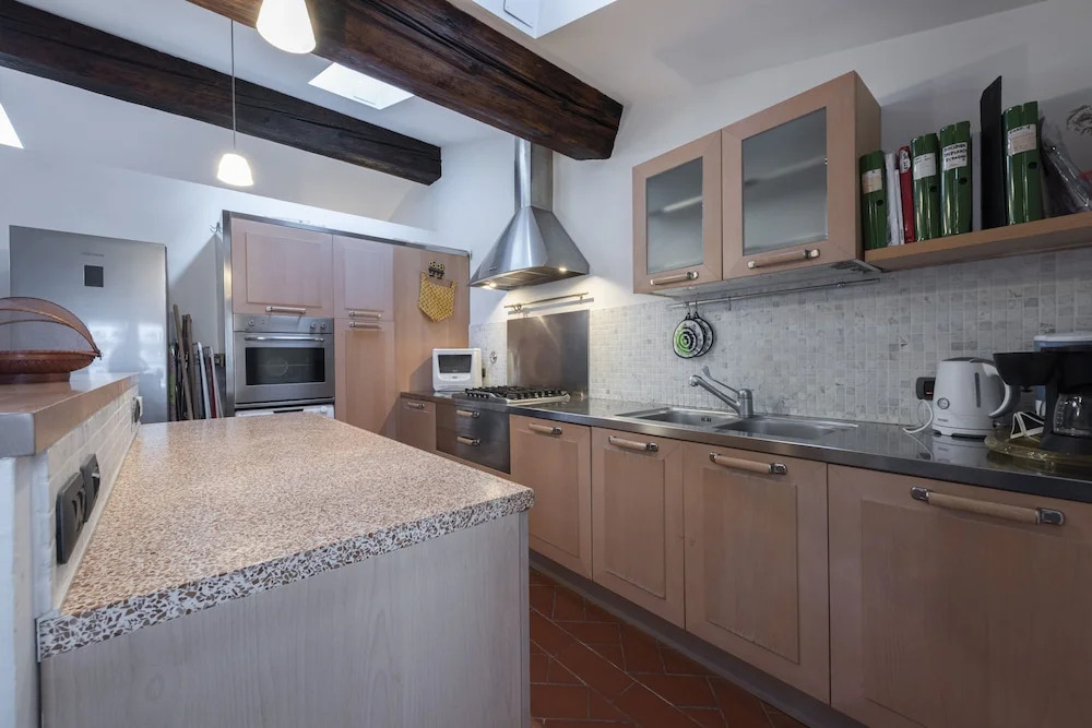 Toscanella 3 Bedrooms by Mmega