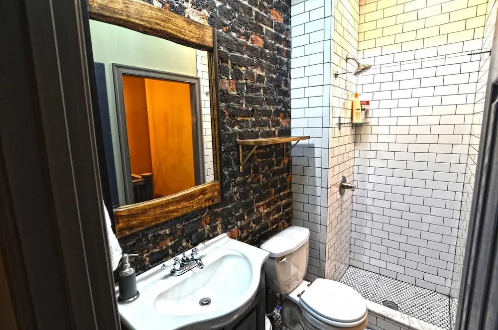 130 Southeast Townhome #1064 - 4 Br Townhouse