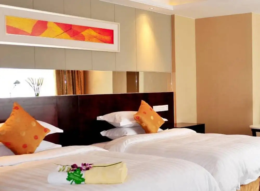Oasis Grand Hotel