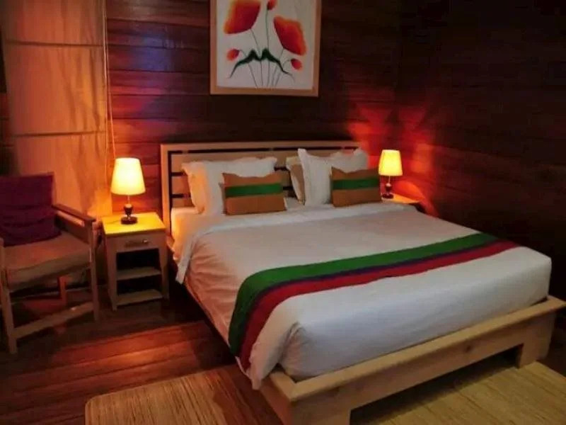 [Deact] Rumah Kedaung Guest House & Cafe